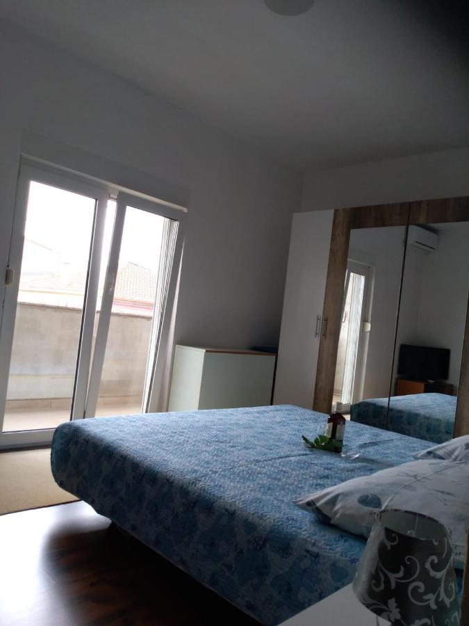 Midnight Apartman Ražanac Kültér fotó